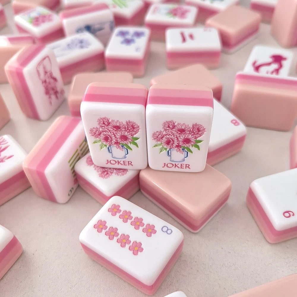Local Stock Hibiscus Powder American Mahjong Set 4-Layer Luxury Acrylic Mahjong Game Tiles Engraved Travel Mah Jongg Sets Gifts